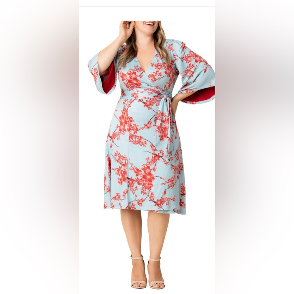 Kiyonna Wrap Dress in Gorgeous and Flattering Jersey Print - Size 1X/14/16 NWT
